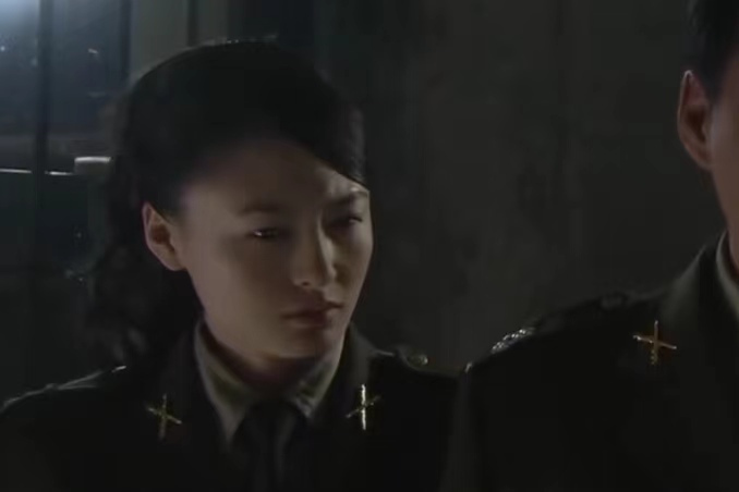 石音(諜戰劇《尖刀》中的角色) 石音(諜戰劇《尖刀》中的角色)