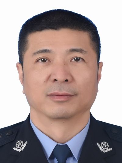 周文清(福建省漳州市南靖縣公安局黨委委員、副局長) 周文清(福建省漳州市南靖縣公安局黨委委員、副局長)