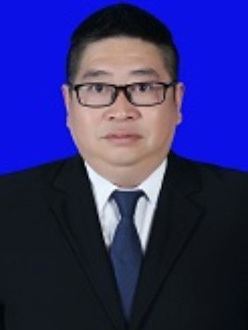 曾平(巴東縣公共檢驗檢測中心黨組成員、副主任) 曾平(巴東縣公共檢驗檢測中心黨組成員、副主任)