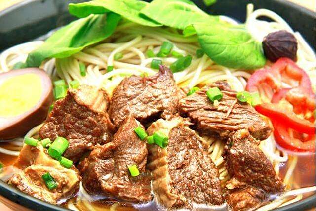 牛腩湯麵