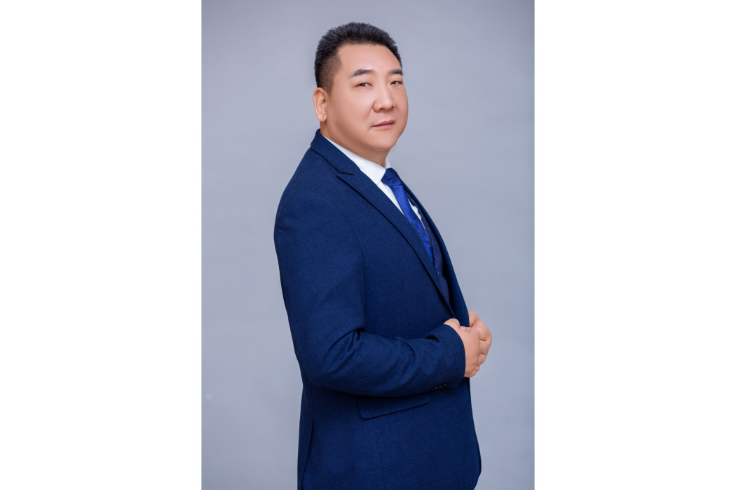 尚建華(中浩紫雲科技股份有限公司董事長) 尚建華(中浩紫雲科技股份有限公司董事長)