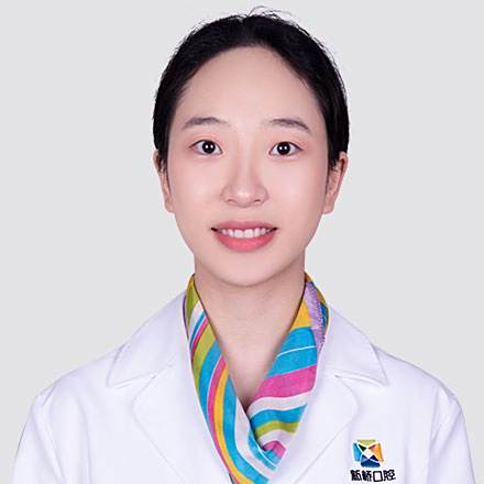 傅宇航(新橋口腔醫生) 傅宇航(新橋口腔醫生)