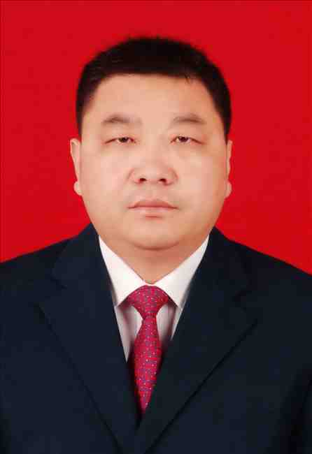 張鵬(寧夏回族自治區中衛市發展和改革委員會主任)