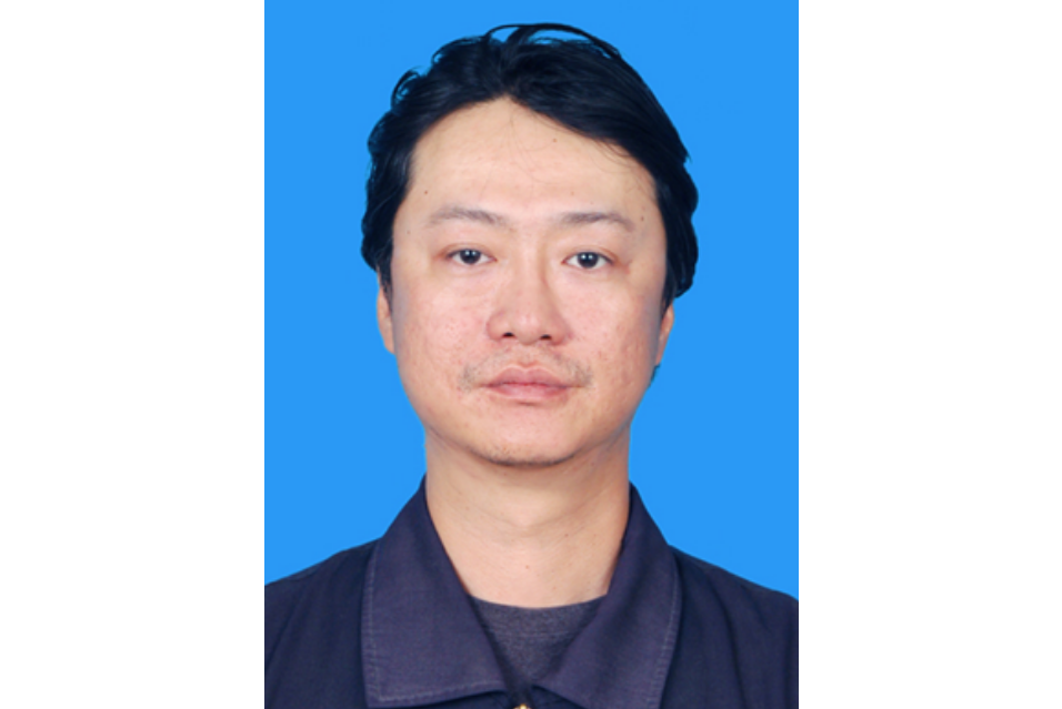 葉輝(中國航天科工二院699廠研磨工、特級技師) 葉輝(中國航天科工二院699廠研磨工、特級技師)