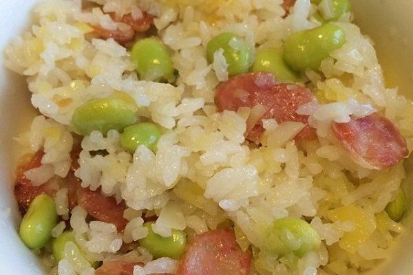青豆燜飯 青豆燜飯