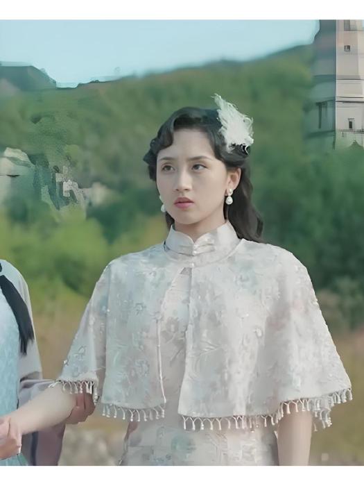 馬青青(民國愛情短劇《鏡中花》中的核心女性角色) 馬青青(民國愛情短劇《鏡中花》中的核心女性角色)