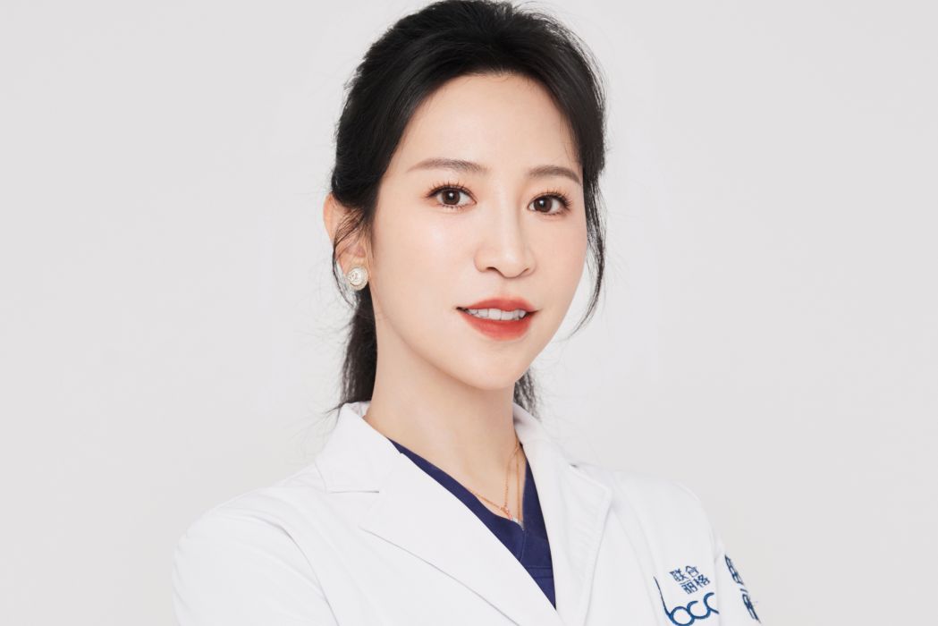 張菡(北京張菡麗格醫療美容技術院長) 張菡(北京張菡麗格醫療美容技術院長)