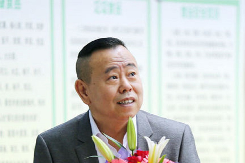 丁二春 丁二春
