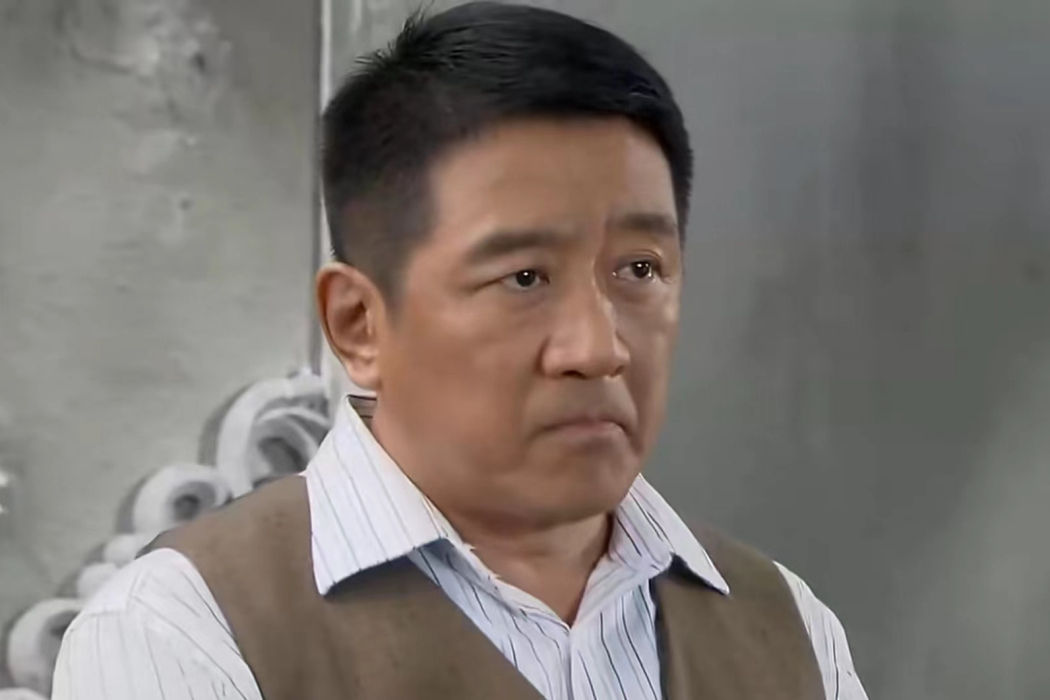 關雲飛(戰爭劇《孤雁》中的角色) 關雲飛(戰爭劇《孤雁》中的角色)