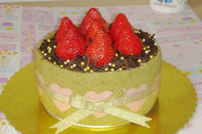 緞帶草莓慕斯蛋糕