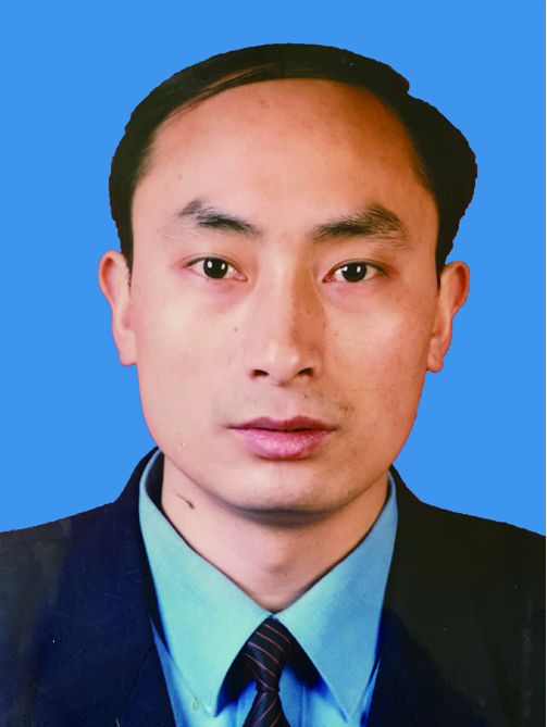 肖鵬(貴州省貴陽市供銷社黨委委員、理事會副主任) 肖鵬(貴州省貴陽市供銷社黨委委員、理事會副主任)
