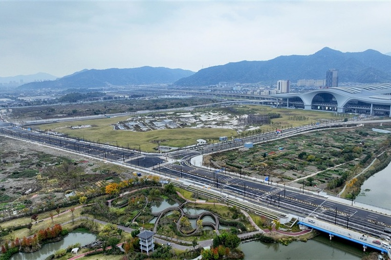 通江大道(台州市高鐵新區的一條道路) 通江大道(台州市高鐵新區的一條道路)