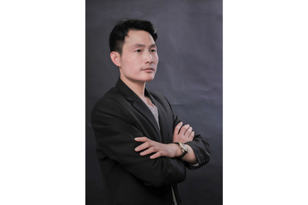 張智(江蘇勤輝律師事務所律師) 張智(江蘇勤輝律師事務所律師)