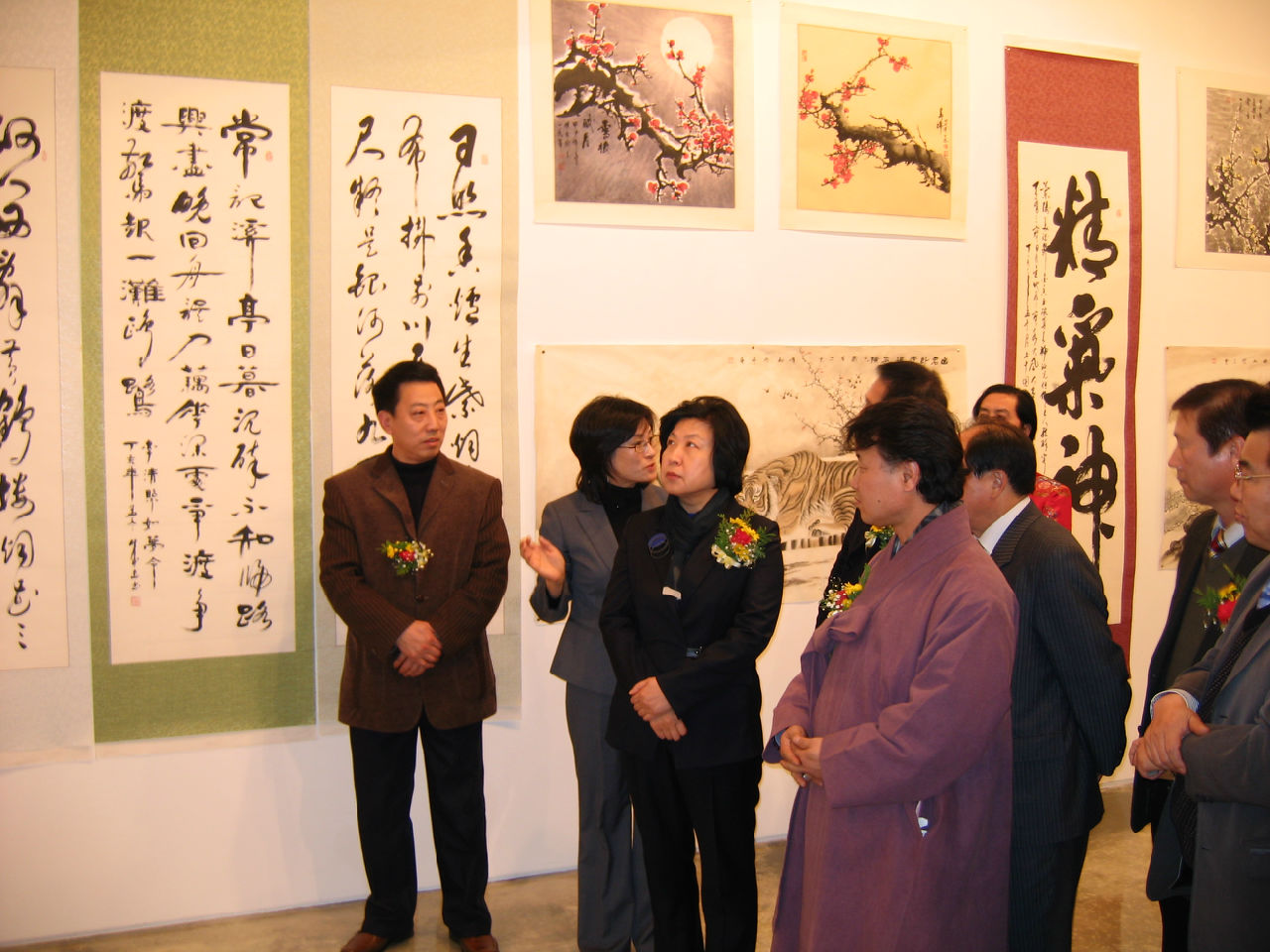 高月平先生在韓舉辦畫展中
