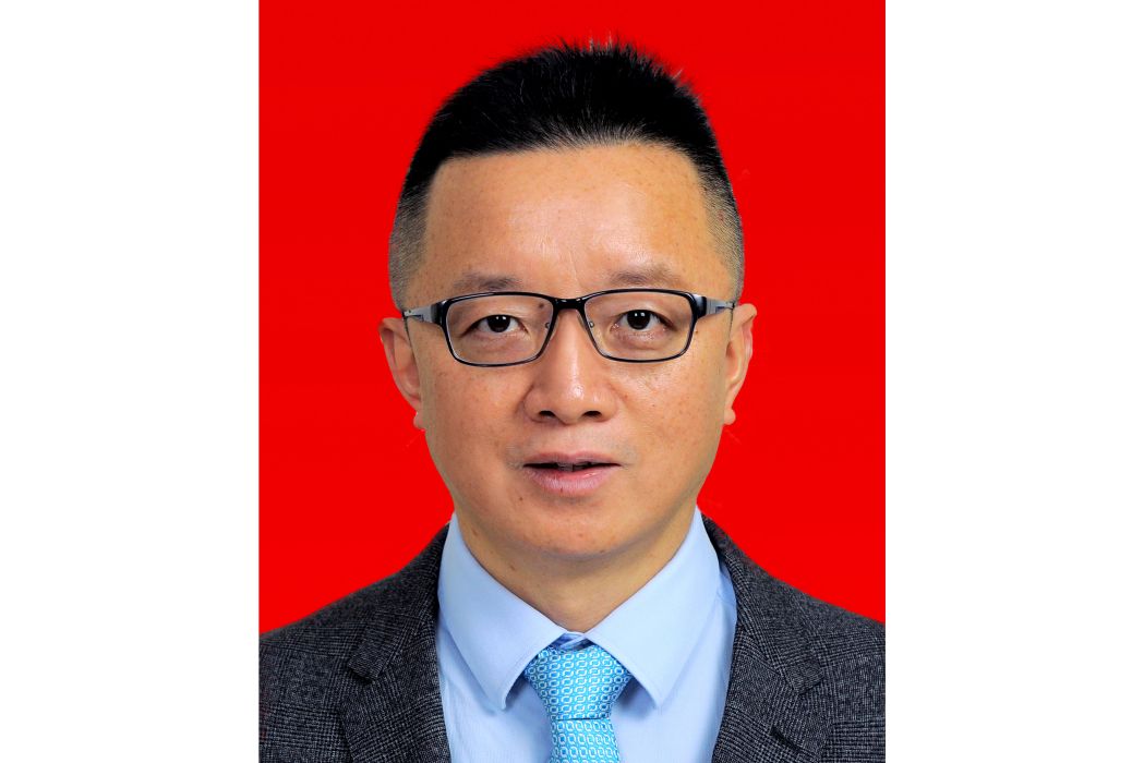 許文智(三湘印象股份有限公司董事長,上海市工商聯第十四屆執行委員會兼職副會長) 許文智(三湘印象股份有限公司董事長,上海市工商聯第十四屆執行委員會兼職副會長)