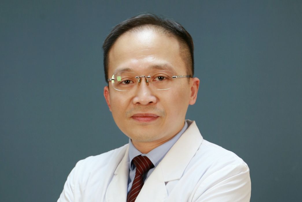 黎陽(中山大學孫逸仙紀念醫院兒科主任醫師) 黎陽(中山大學孫逸仙紀念醫院兒科主任醫師)
