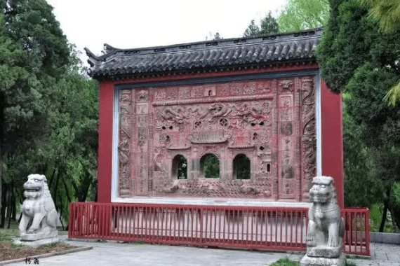 龍門照壁 龍門照壁