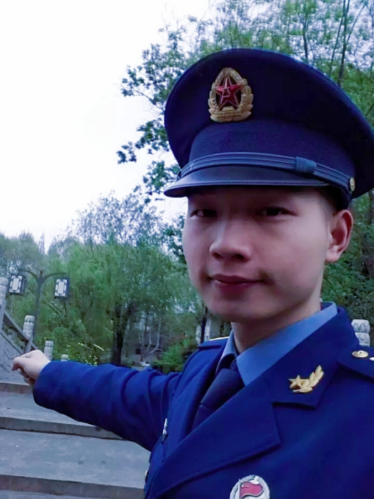 王小明(軍旅詩人) 王小明(軍旅詩人)