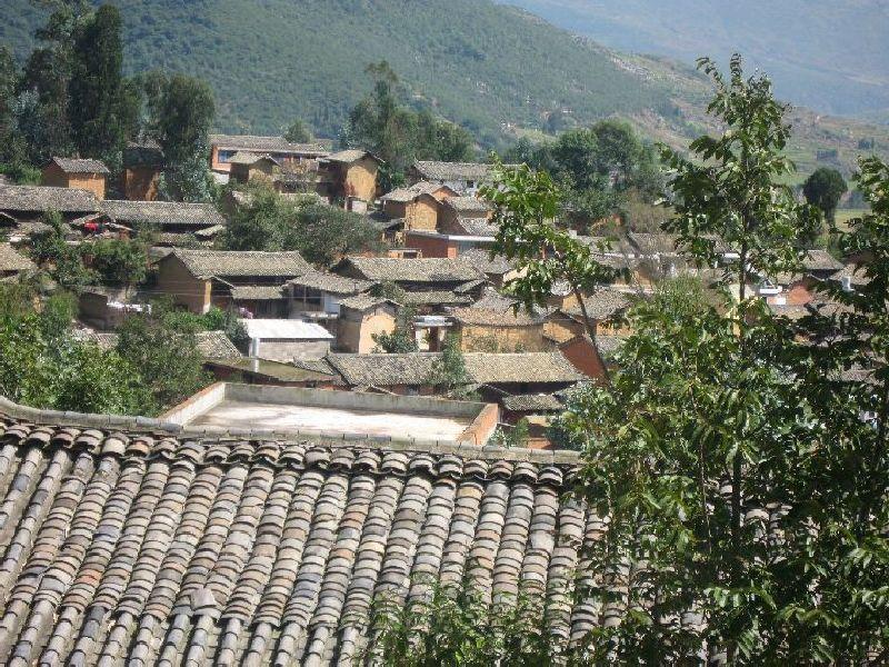 夸西村(雲南省紅河州瀘西縣中樞鎮夸西村) 夸西村(雲南省紅河州瀘西縣中樞鎮夸西村)
