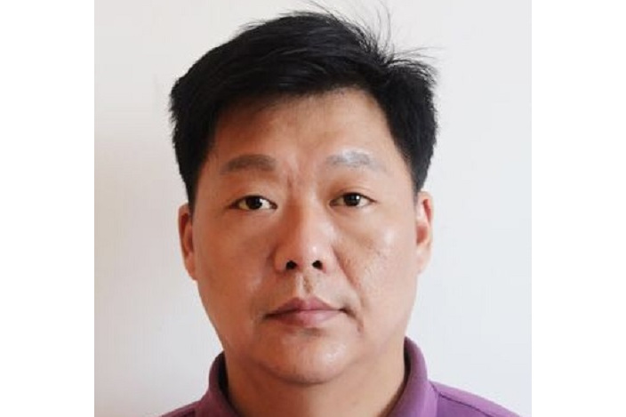 李哲(安徽省阜陽市潁泉區科學技術局黨組成員、副局長) 李哲(安徽省阜陽市潁泉區科學技術局黨組成員、副局長)