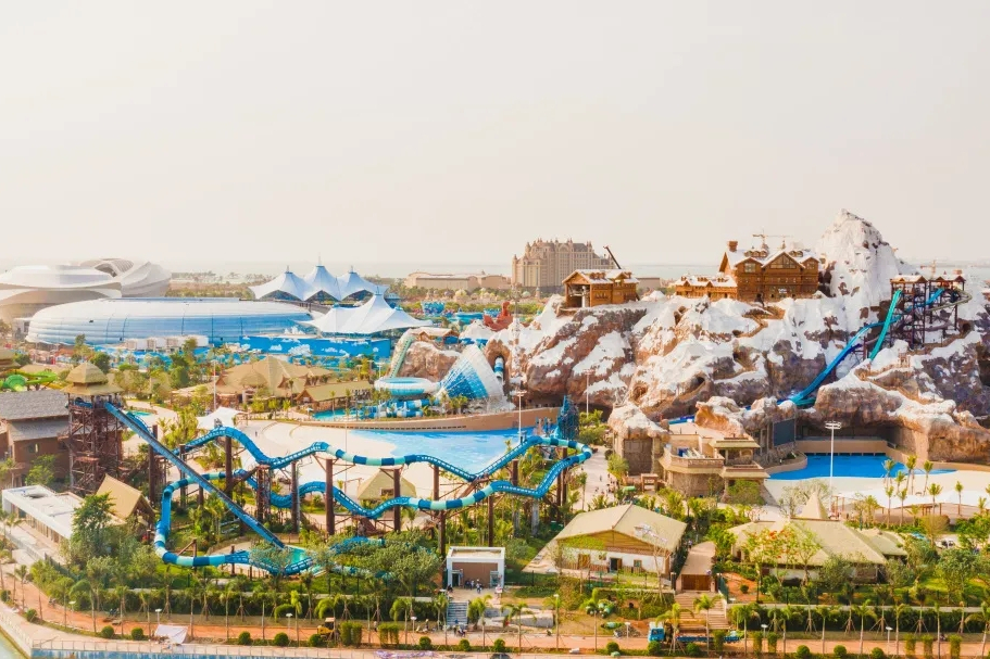 水上王國(中國海南海花島雪山主題水上樂園) 水上王國(中國海南海花島雪山主題水上樂園)