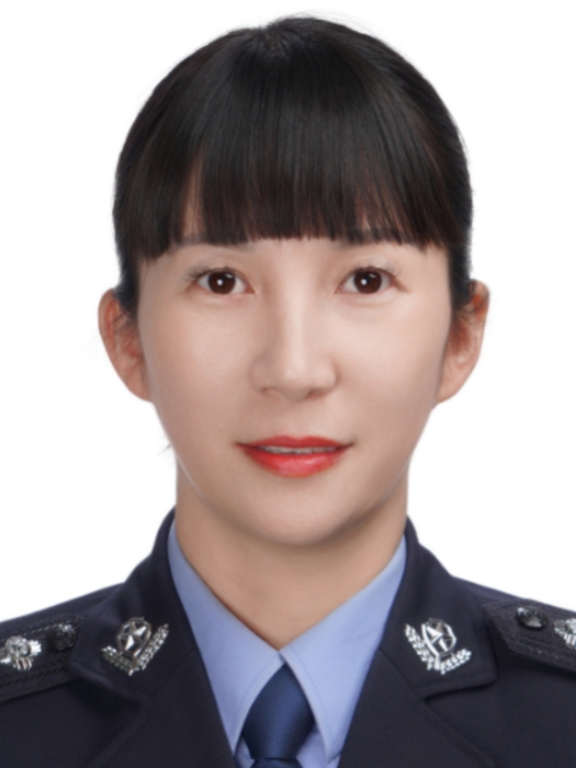 王瑾(雲南省楚雄彝族自治州南華縣公安局黨委委員、副局長) 王瑾(雲南省楚雄彝族自治州南華縣公安局黨委委員、副局長)