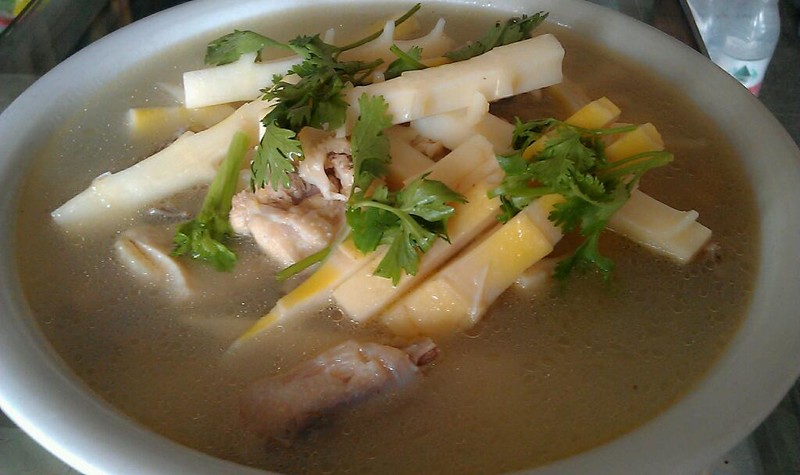 竹筍雞湯