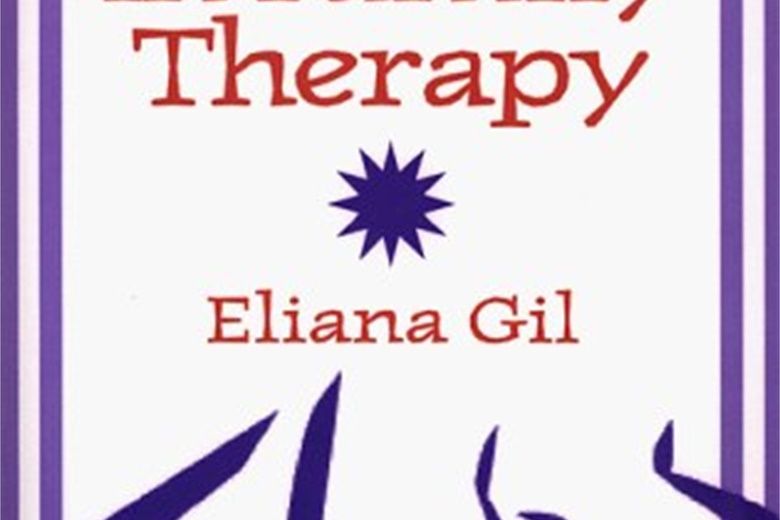 Play in Family Therapy Play in Family Therapy
