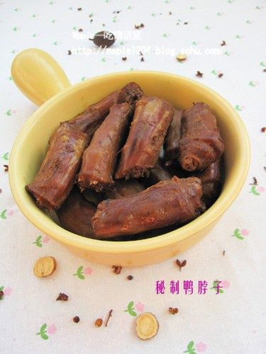 秘制鴨脖子 秘制鴨脖子
