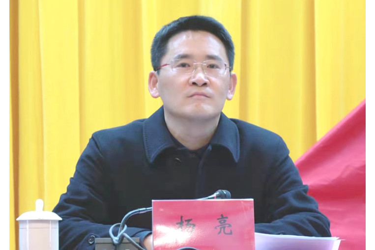 楊亮(安徽省蚌埠市委督查考核辦公室副主任) 楊亮(安徽省蚌埠市委督查考核辦公室副主任)