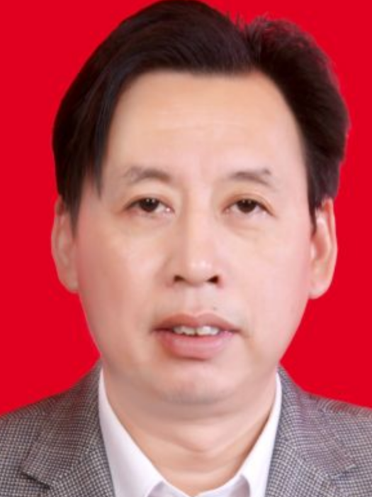 陳耀武(湖南省湘潭縣青山橋鎮黨委委員、人大主席) 陳耀武(湖南省湘潭縣青山橋鎮黨委委員、人大主席)