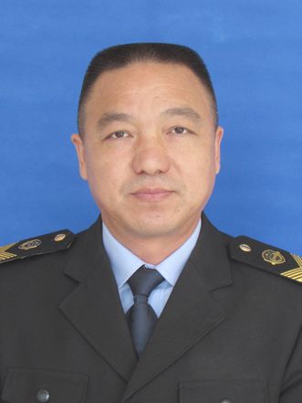 張凡(天門市市場監督管理局黨組成員) 張凡(天門市市場監督管理局黨組成員)
