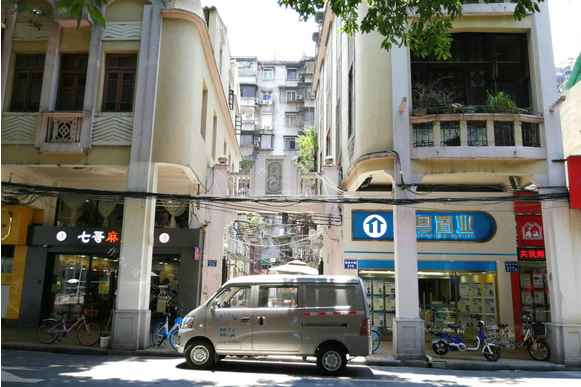德政中路 德政中路