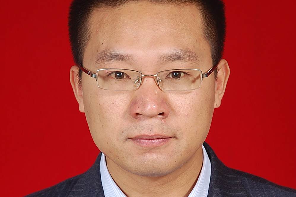董曄(煙臺大學人文學院院長，教授)