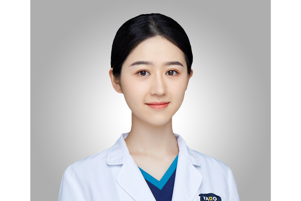 李婧(南京棲霞雅禾口腔門診部執業醫師) 李婧(南京棲霞雅禾口腔門診部執業醫師)