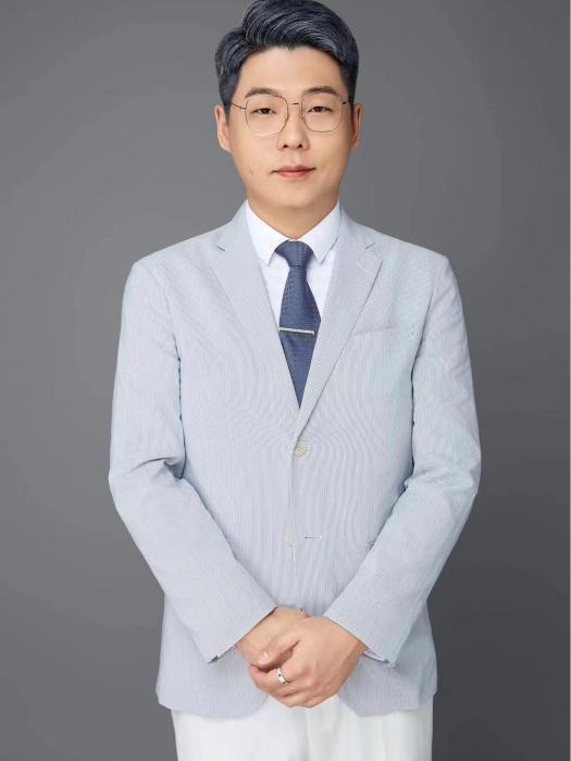 田野(奢侈品鑑定師) 田野(奢侈品鑑定師)