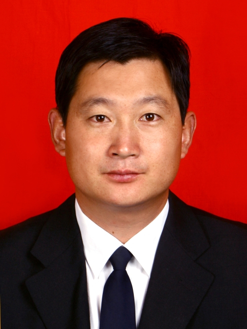 許榮(山東省日照市東港區審計局黨組成員、副局長) 許榮(山東省日照市東港區審計局黨組成員、副局長)