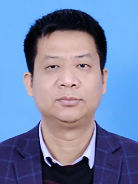 盧超(江西省贛州市信豐縣住房保障安置服務中心八級職員) 盧超(江西省贛州市信豐縣住房保障安置服務中心八級職員)