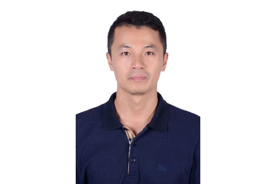 陳源(海南省陵水黎族自治縣綜合行政執法局黨組成員) 陳源(海南省陵水黎族自治縣綜合行政執法局黨組成員)
