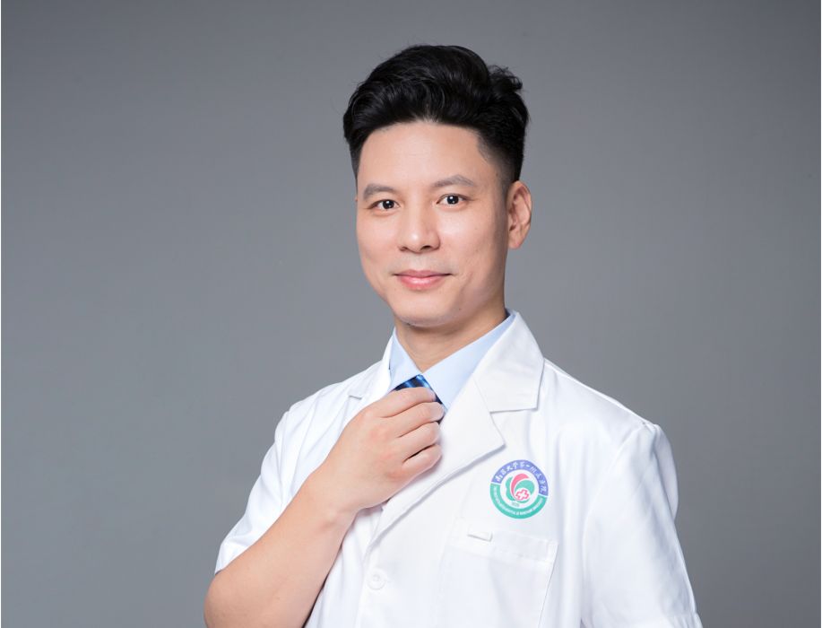 李春(南昌大學第一附屬醫院副主任醫師) 李春(南昌大學第一附屬醫院副主任醫師)