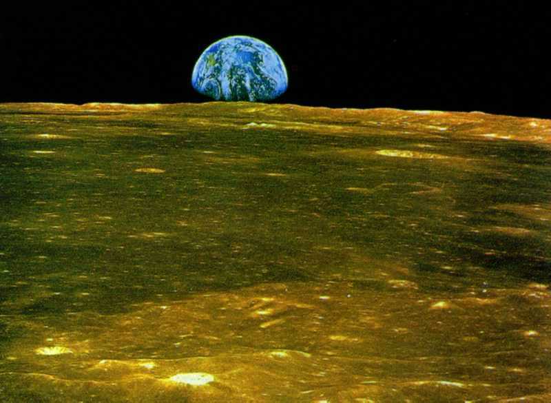 從月球上看地球