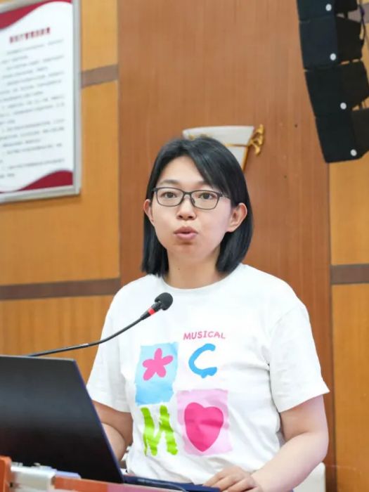 魏巍(山東大學附屬中學物理教師) 魏巍(山東大學附屬中學物理教師)