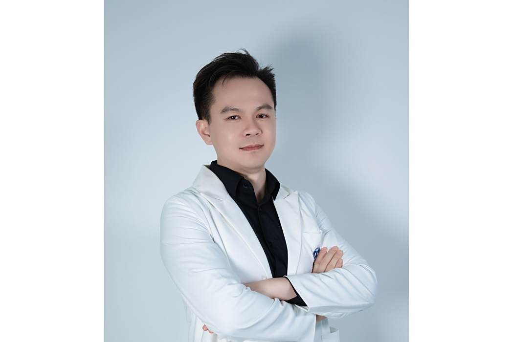 王柳(中國執業醫師,赤壁醫善美醫療美容診所執業醫師) 王柳(中國執業醫師,赤壁醫善美醫療美容診所執業醫師)