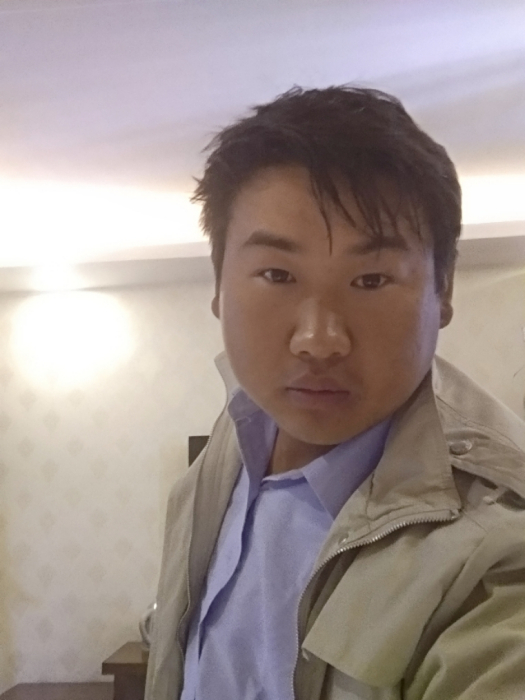 王春根(塔吊工人) 王春根(塔吊工人)