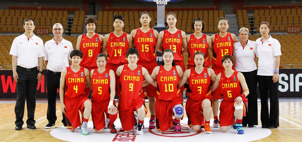 中國女籃賽前合影
