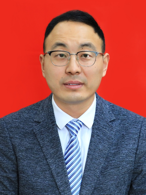 季志政 季志政