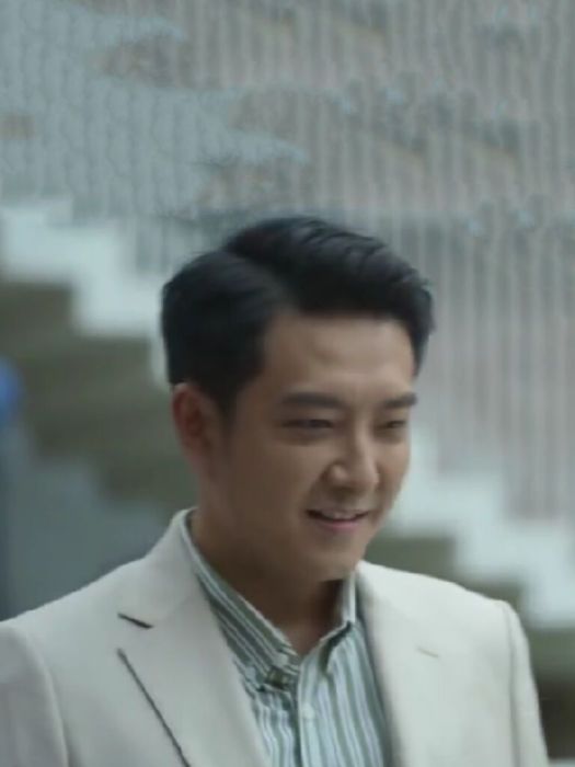 商磊(人性懸疑劇《錯位》中的角色) 商磊(人性懸疑劇《錯位》中的角色)