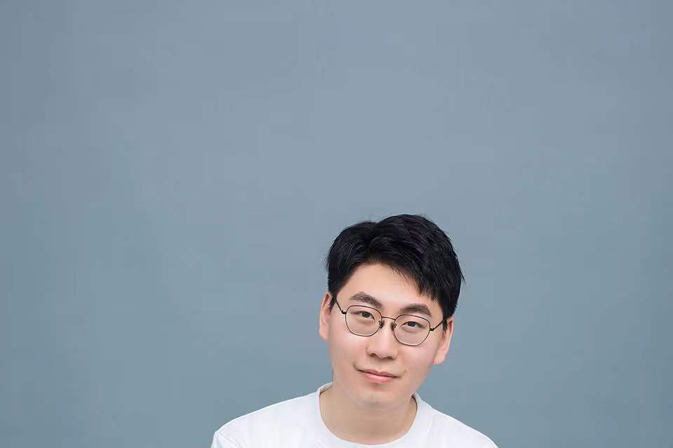 韓振宇(星輝國際教育集團總裁) 韓振宇(星輝國際教育集團總裁)