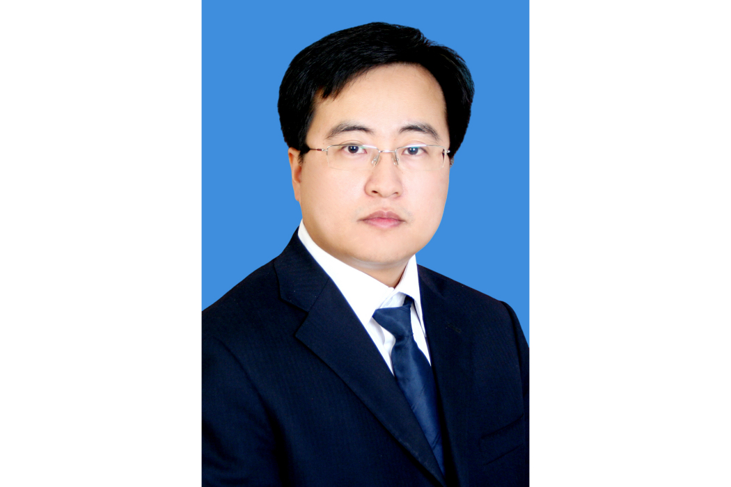 楊昊霖(西安市長安區城中村和棚戶區改造事務中心副主任) 楊昊霖(西安市長安區城中村和棚戶區改造事務中心副主任)