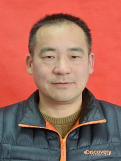 周文輝(湖南省邵陽市新邵縣公路建設養護中心副主任) 周文輝(湖南省邵陽市新邵縣公路建設養護中心副主任)